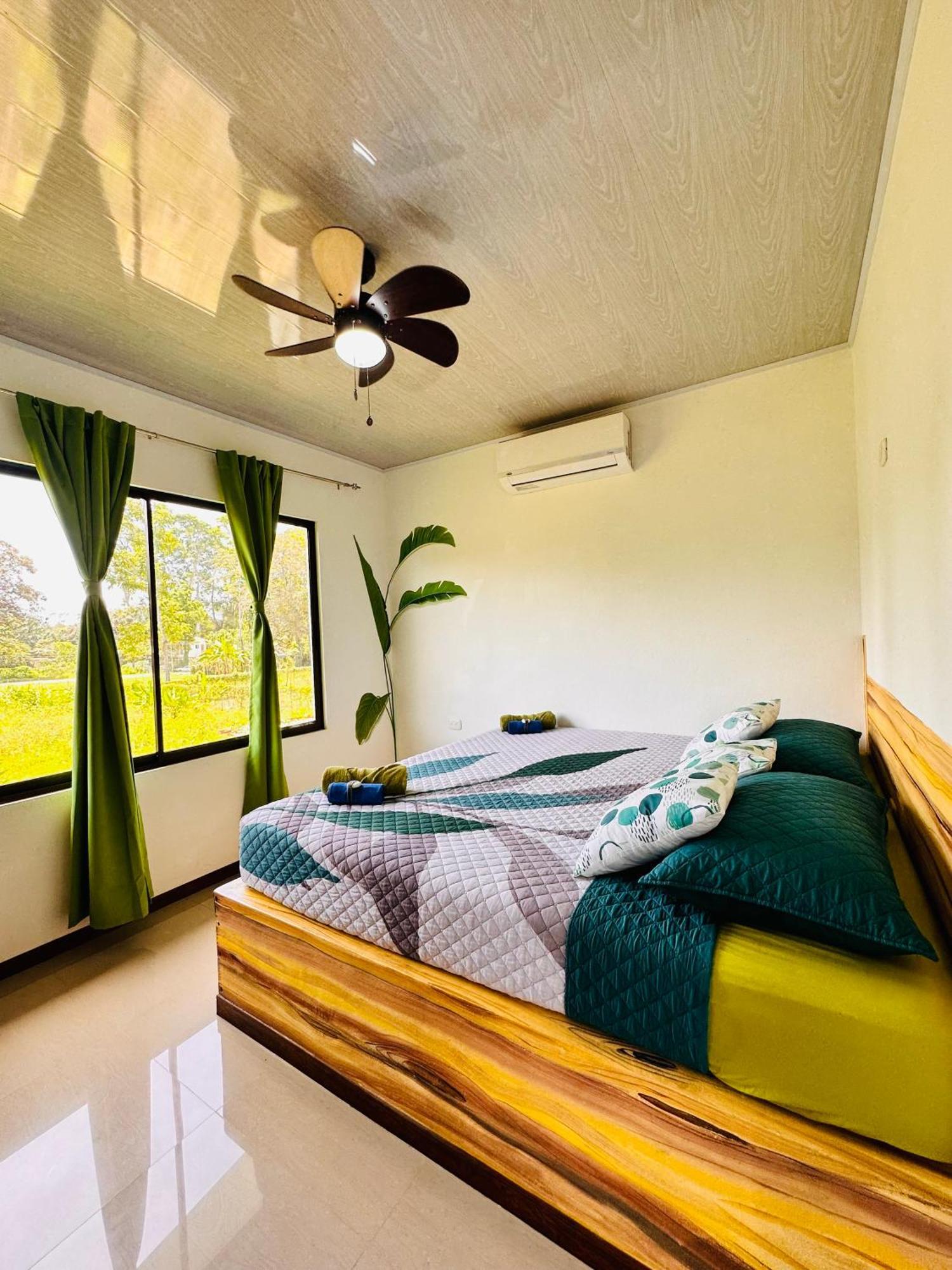 Oso Perezoso Pool Villa Puerto Viejo de Talamanca Extérieur photo