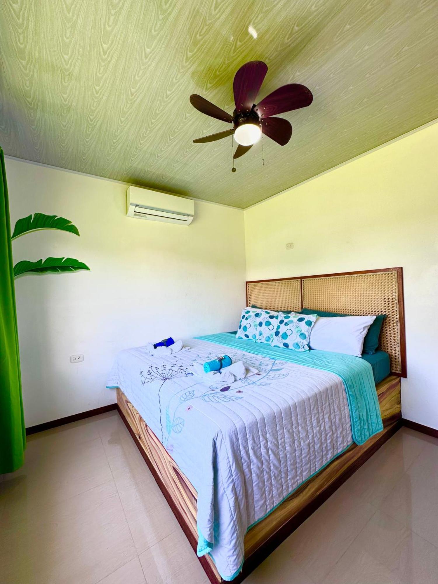 Oso Perezoso Pool Villa Puerto Viejo de Talamanca Extérieur photo
